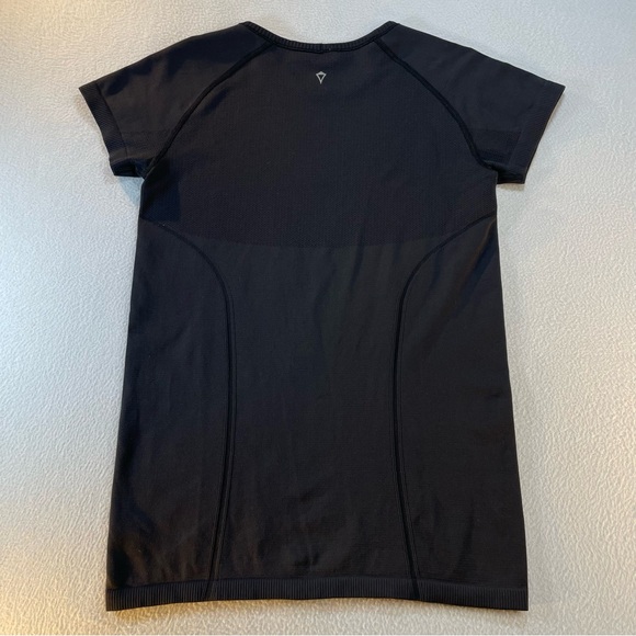 Ivivva Girls Fly Tech Short Sleeve T Shirt Size 14 by Lululemon - Picture 5 of 11